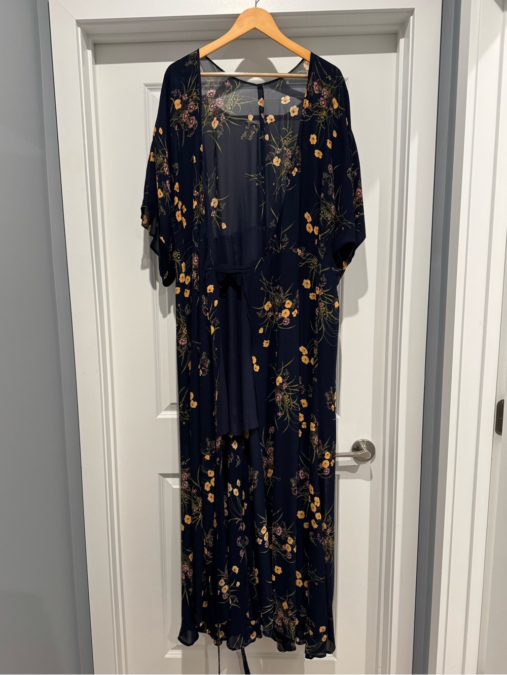 Reformation Winslow Dress, 2X, Navy Blue Floral